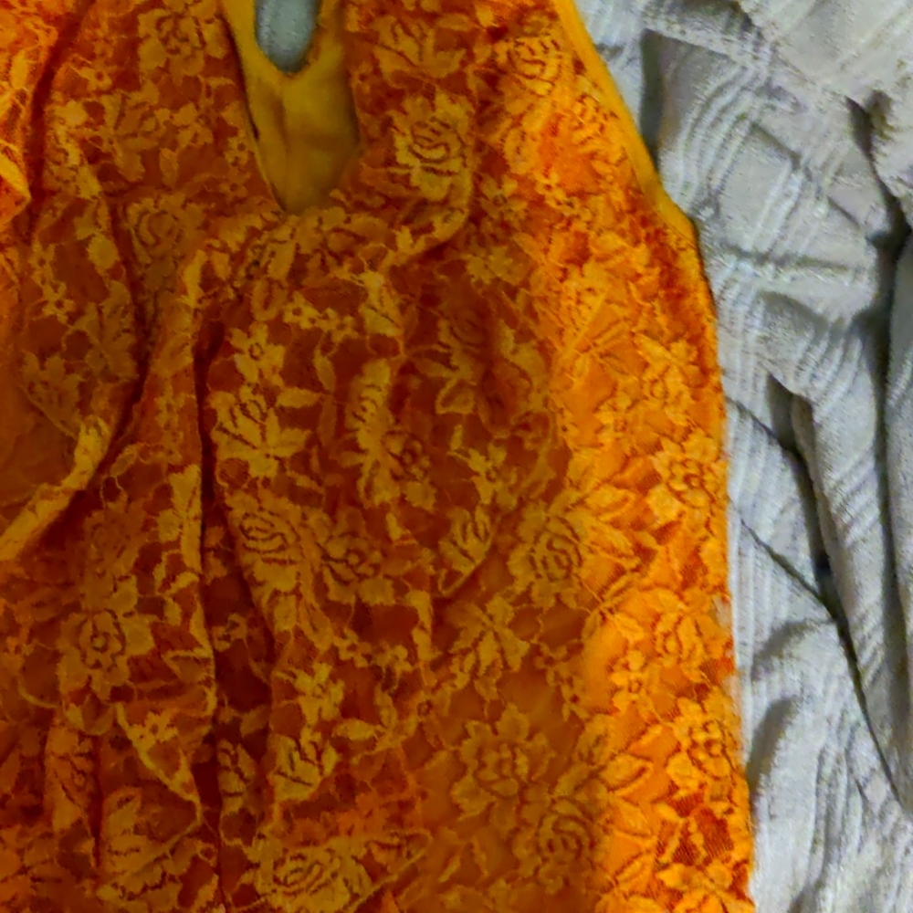 Ashley Stewart sleeveless blouse size 14-16